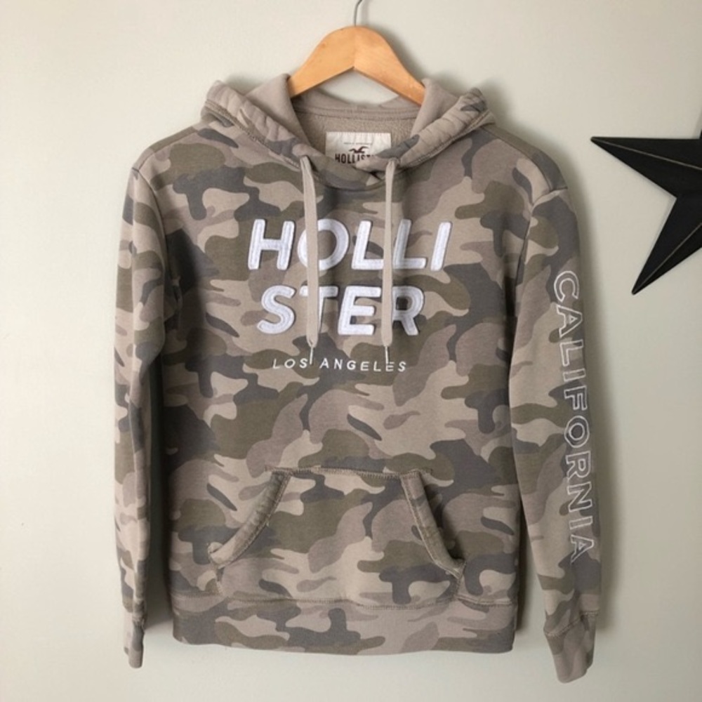 Hollister Camo Women’s Hoodie